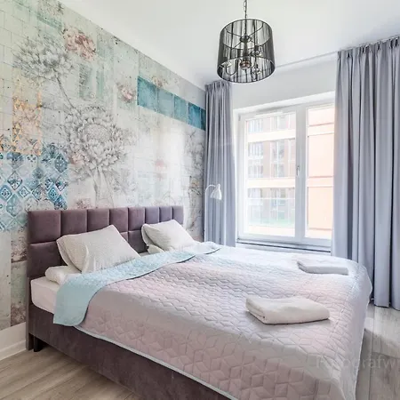 Lägenhet De Lux Z Ogrodem *