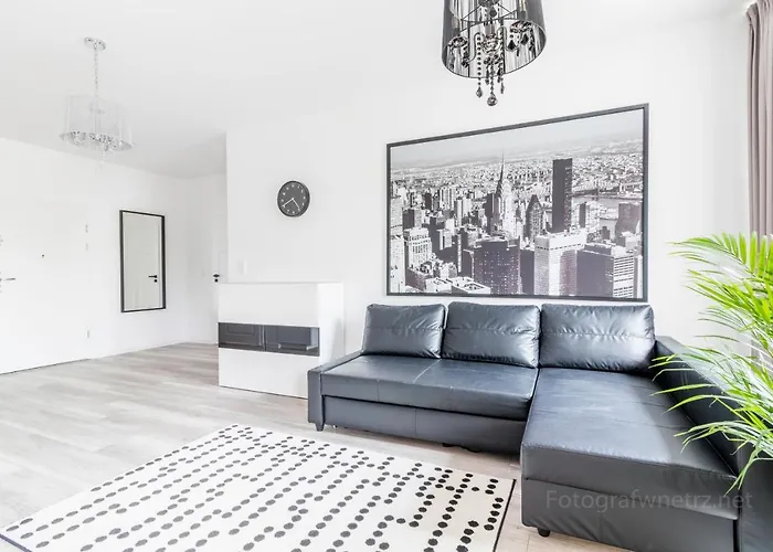 Apartment De Lux Z Ogrodem *