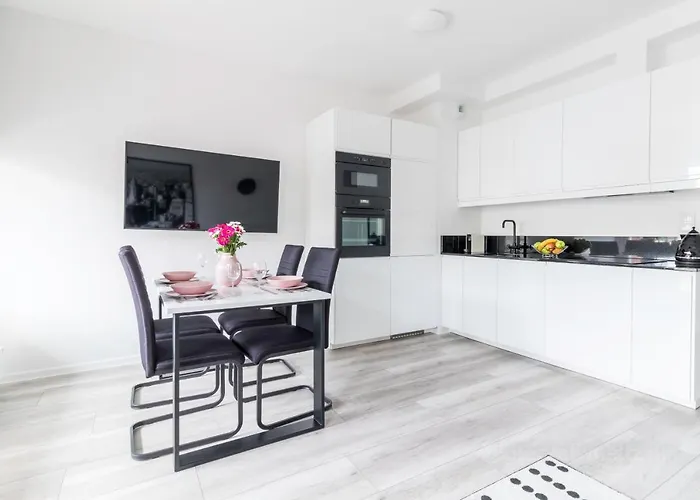 De Lux Z Ogrodem Apartment