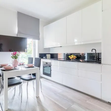 De Lux Z Ogrodem Apartman